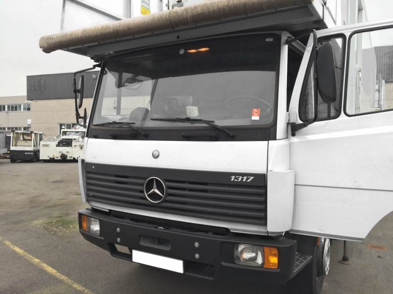 FFG Mercedes Catering Truck
